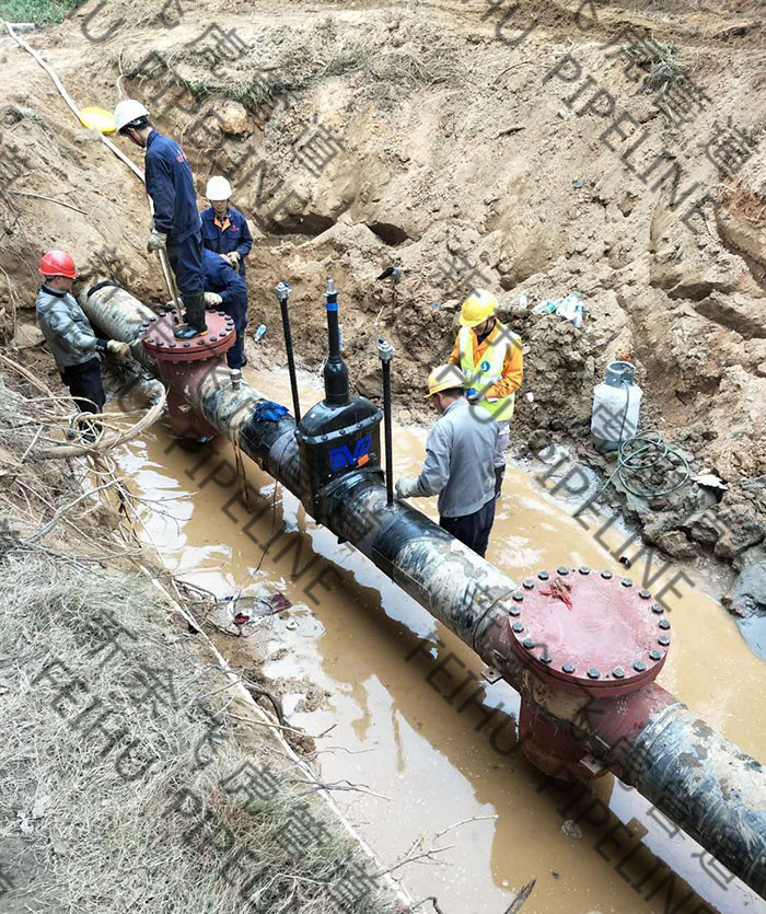hot tap & line stop on 16-inch gas pipeline for installing the valve 