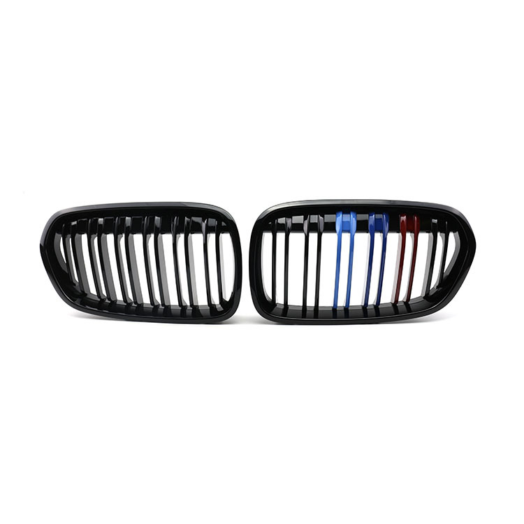 F52 2016-2020 Double Slat Gloss Black M Colour