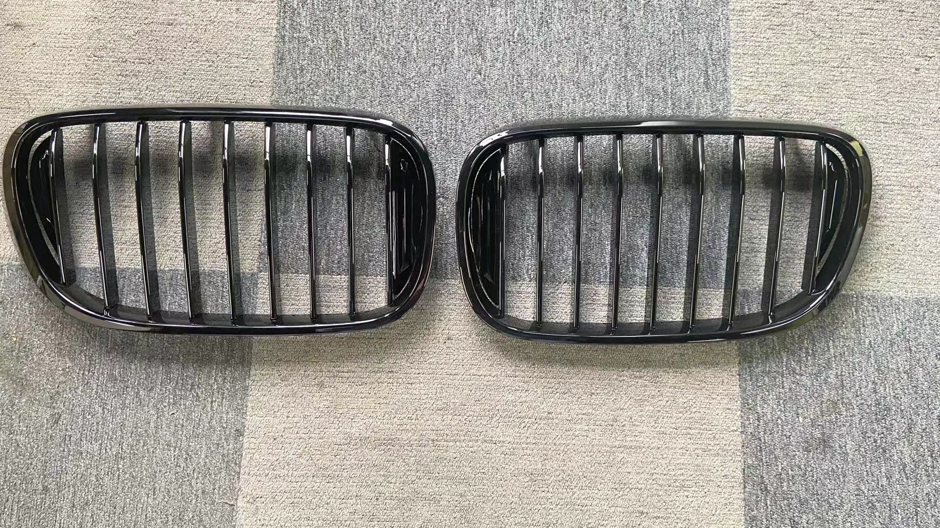G11/G12 2015-2018 Single Slat Gloss Black