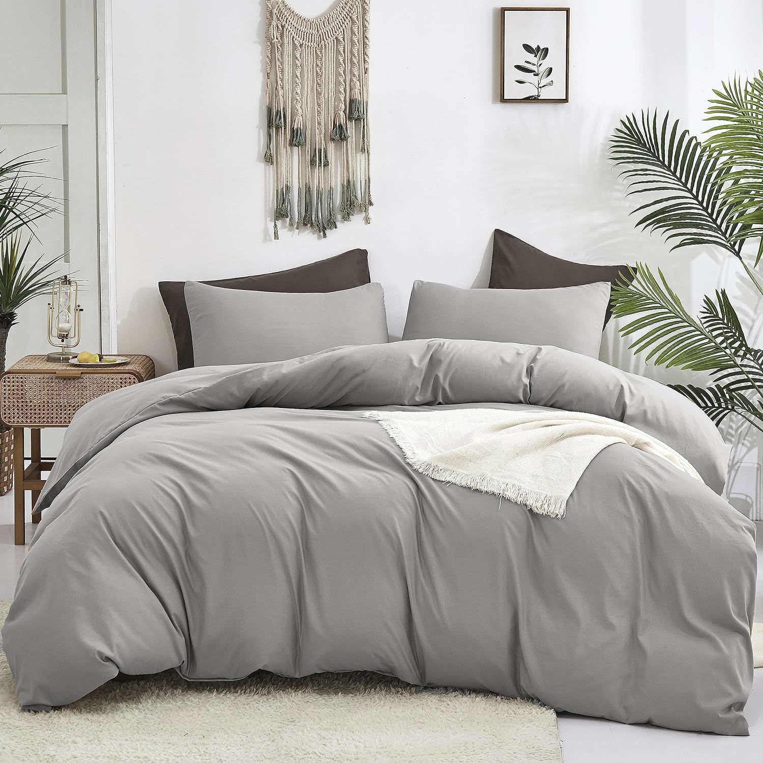 Hot sale Silver Grey Queen Light Plain Quilts Soft Breathable Modern Comforter Set for Women Men Adults Teens