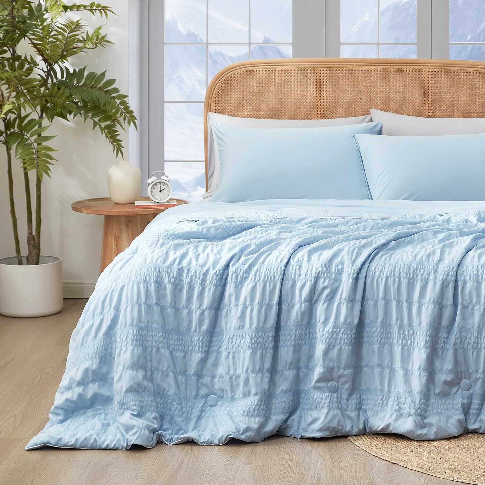 Breathable Silk Smooth Summer Bedding Queen Size Cooling Technology polyester cooling comforter Seersucker quilt