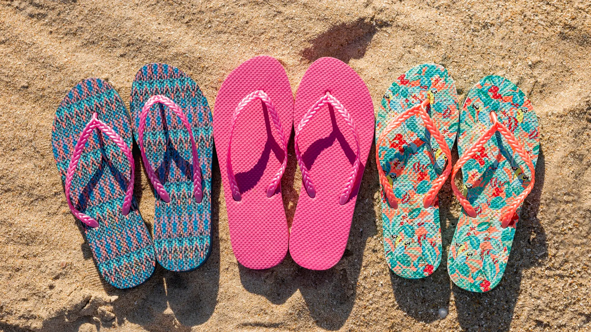 Quality ladies beach flip flops