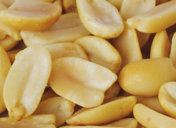 Half of Roasted Peanuts (Lu Hua)