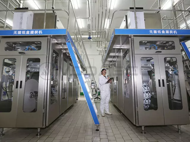 無菌磚灌裝機 無菌磚灌裝機