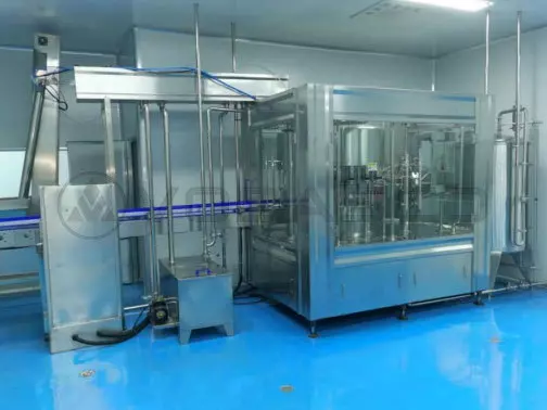 瓶裝灌裝機(jī)
