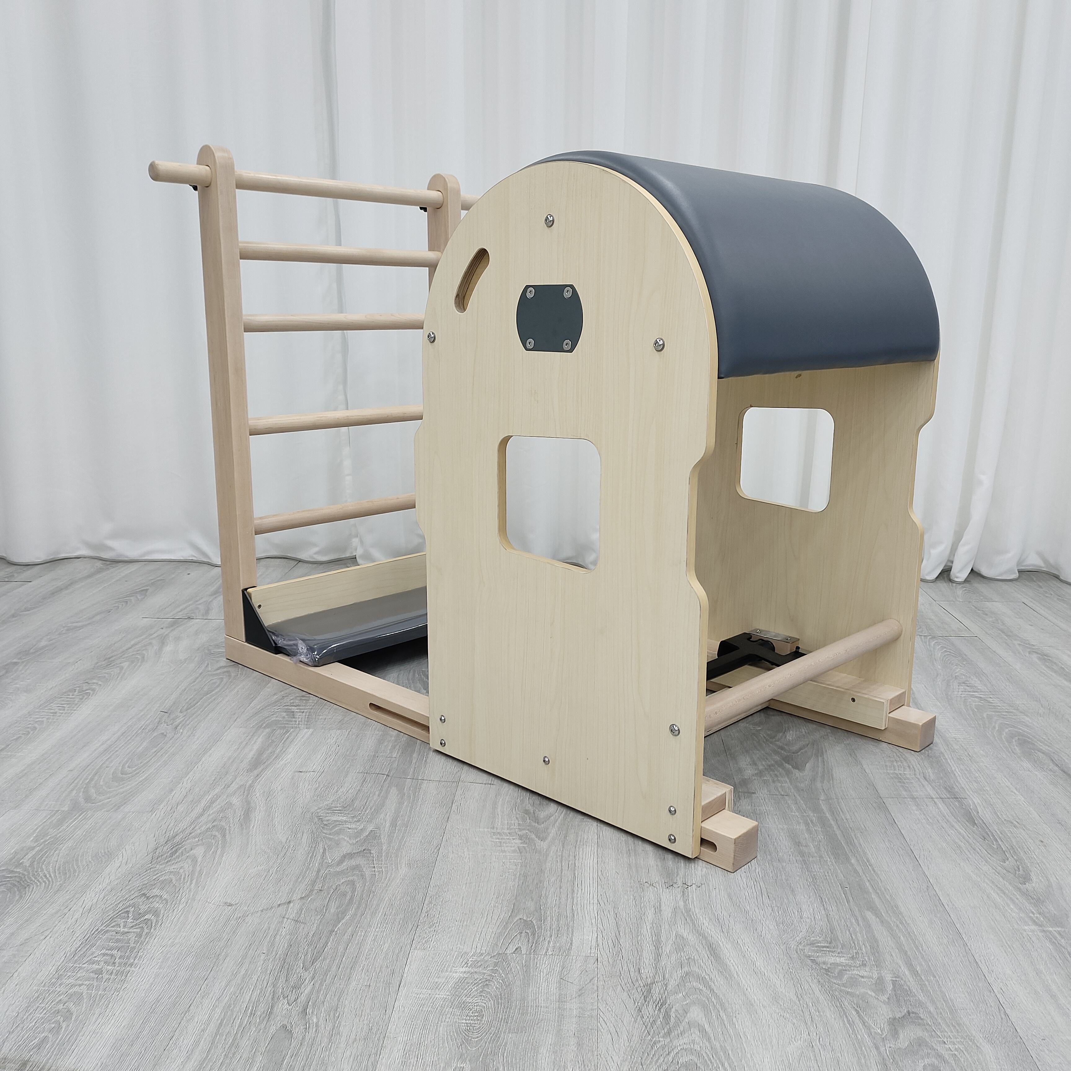 MC-PF032  Luxury feet maple wooden pilates ladder barrel