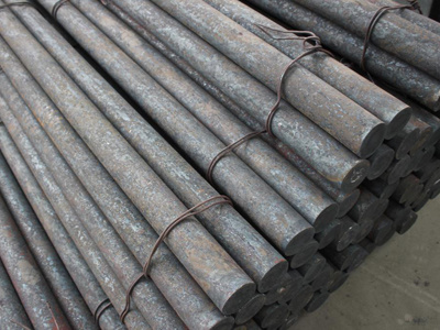 Wear resistant steel bar