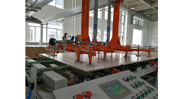 Suction conveyor production section