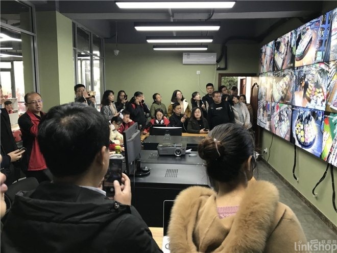 联商网组织会员企业走进生鲜传奇 对话王卫