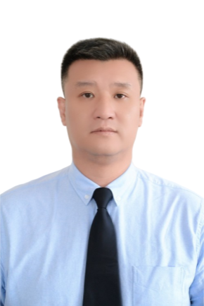 李亮