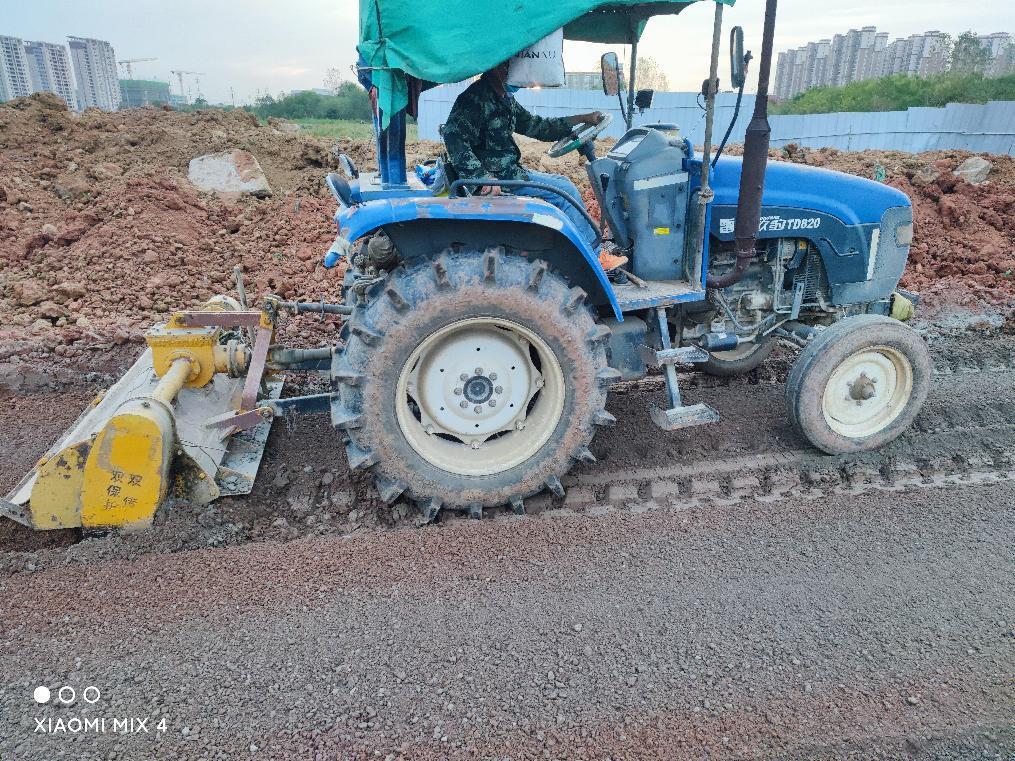 Zhuhai soil-forming rock road construction