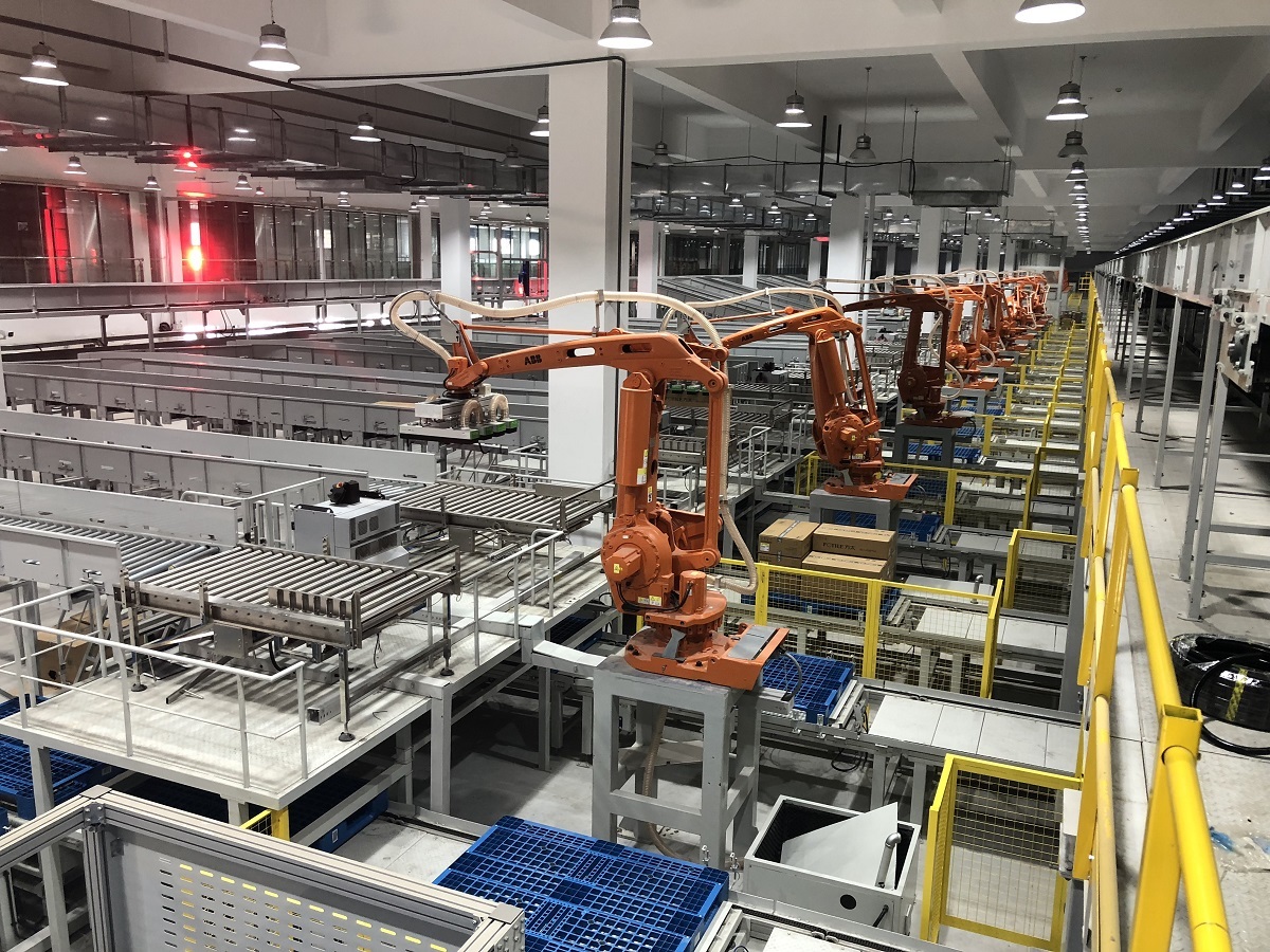 Stick to the original intention and deliver better -- Ningbo Fangtai Kitchen Equipment Co., LTD. 100 mu intelligent logistics center project through acceptance