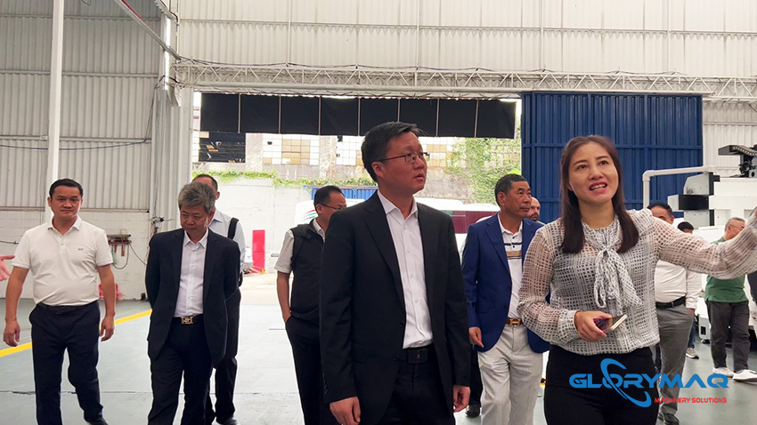 Welcomed Mayor Xing & his delegation from Dongguan to visit Glorymaq's CNC  Brazil branch