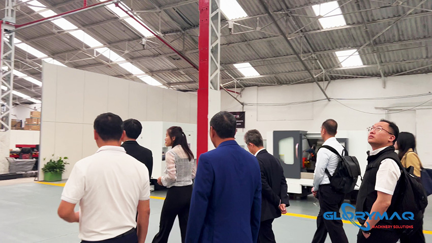 Welcomed Mayor Xing & his delegation from Dongguan to visit Glorymaq's CNC  Brazil branch