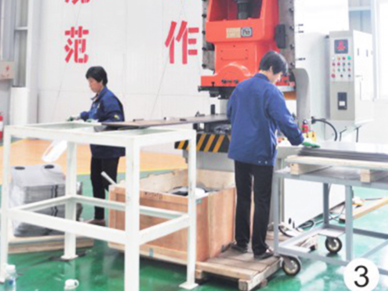 沖孔機