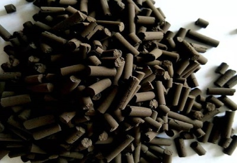 The influence of actual operating conditions on the performance of CO catalysts