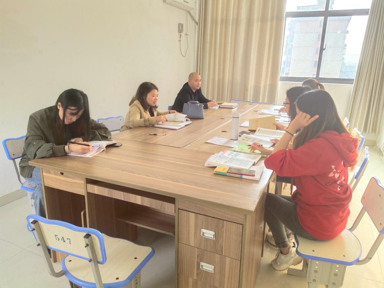    集体备课----任务型阅读在初中英语课堂的实践