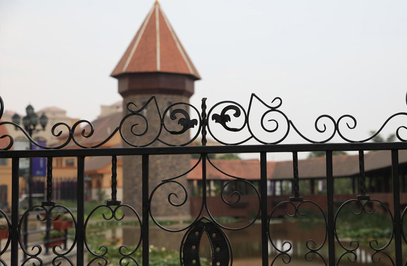 Decorative Fence Panel: A good choice for enhancing the beauty and functionality of space