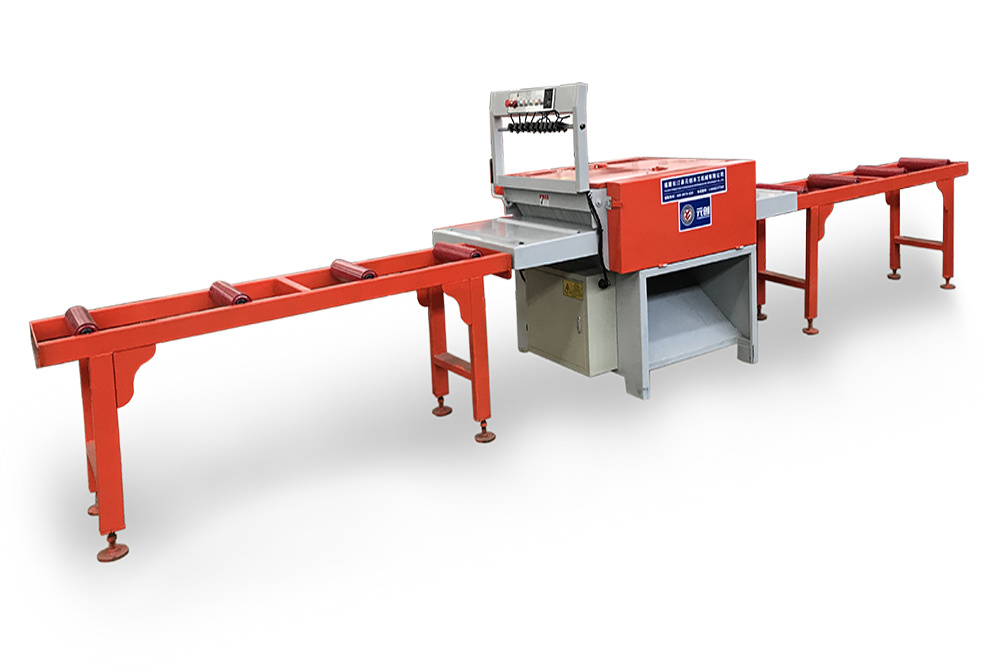 What are the precautions for the log sliding table saw?