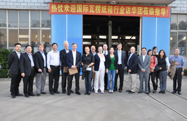 In 2013, the international corrugated box industry delegation visited China to guide Shanghai Jinchang