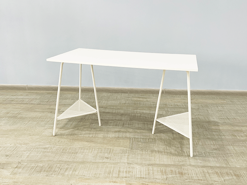 corner table