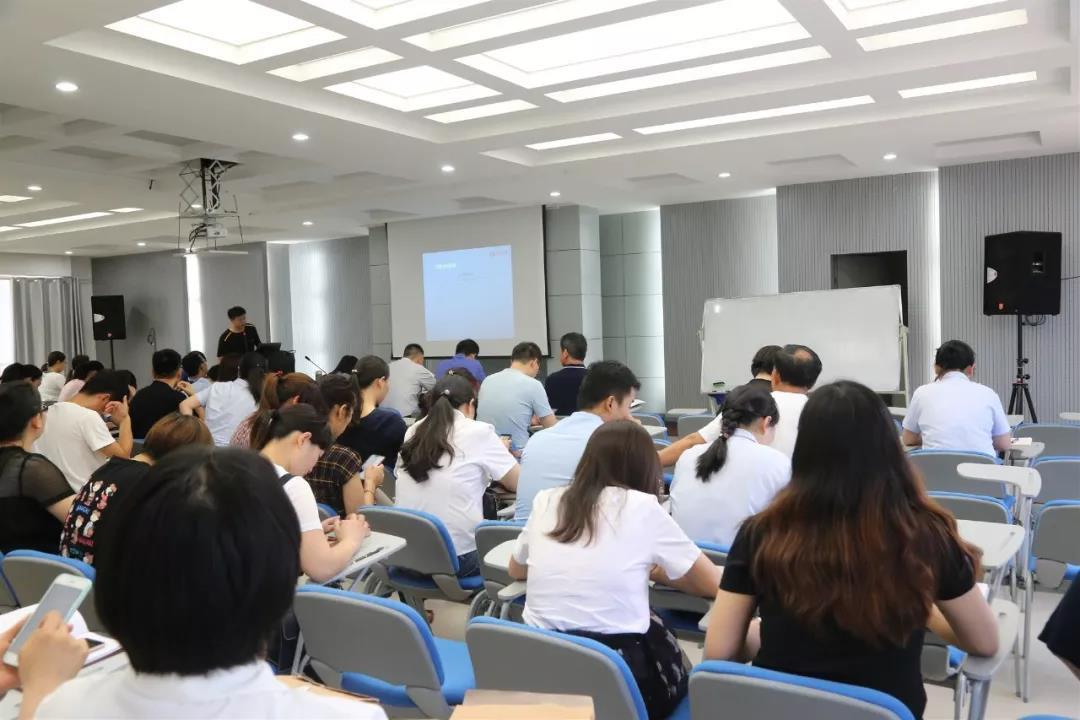 先帥百貨召開第二季度創(chuàng)新會