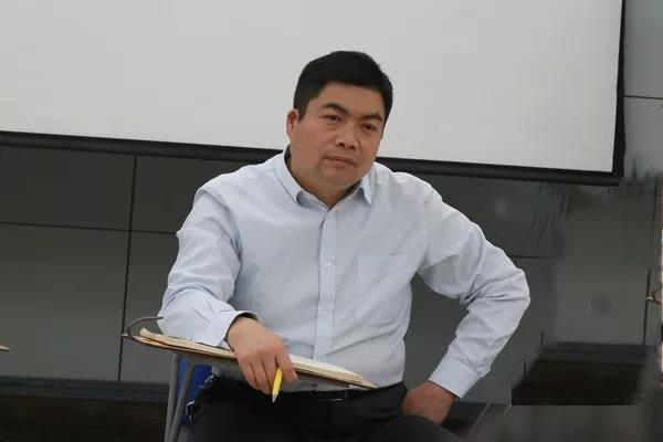 公司組織召開(kāi)周年慶銷售分析會(huì)