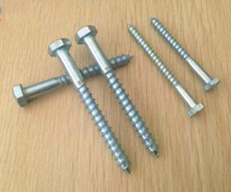 Self tapping bolts