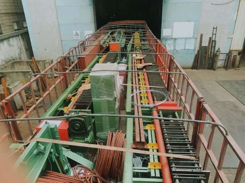 A new way to load machine.     Different from shipping, Jinlida use a new way-- land carriage, loading machine from factory to Nepal.     We use two trucks to load a complete production line.