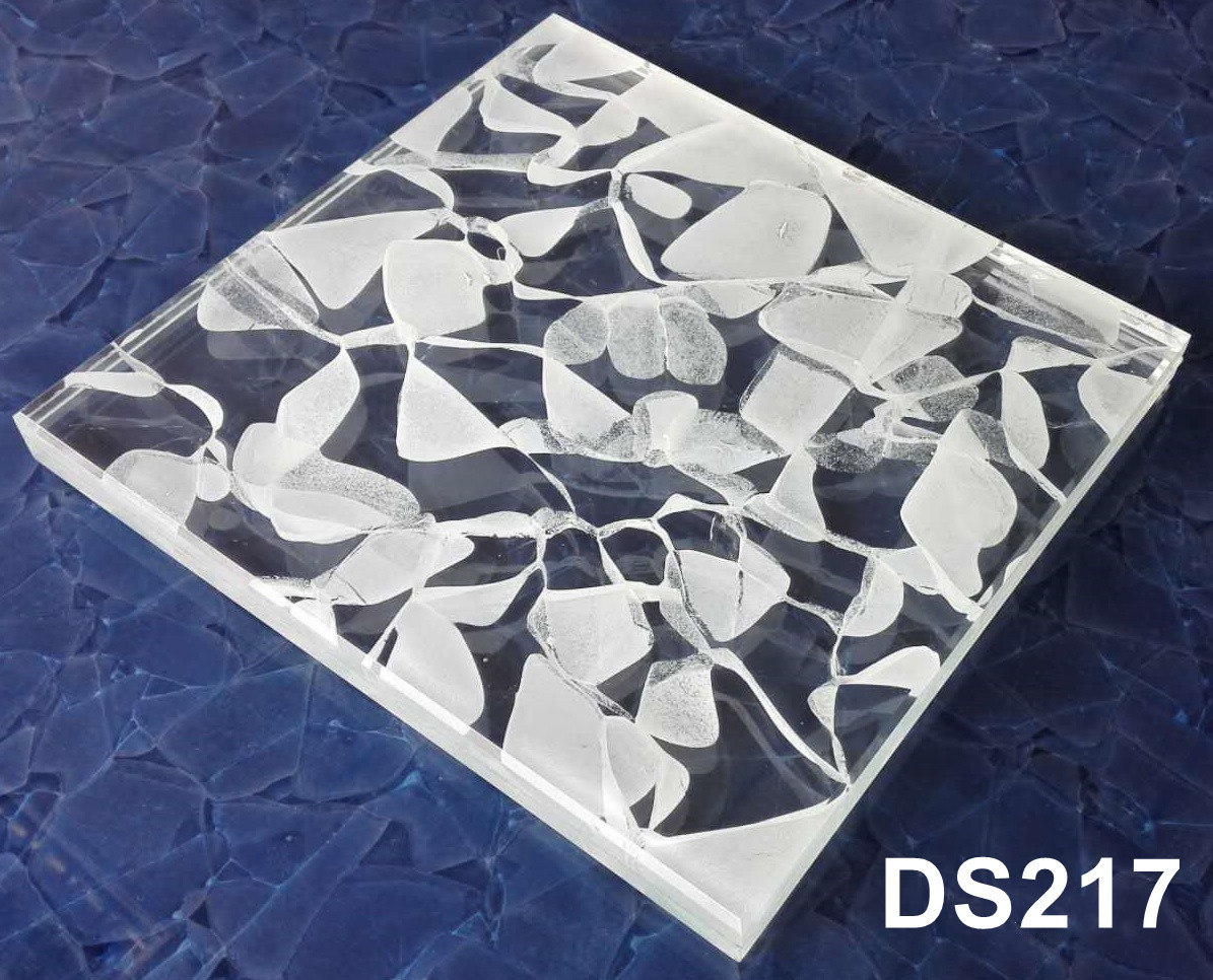 DS217 - Snowflake Glass