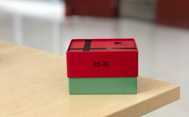 茶叶铁罐