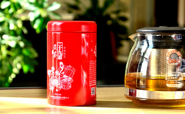 创意茶叶铁罐