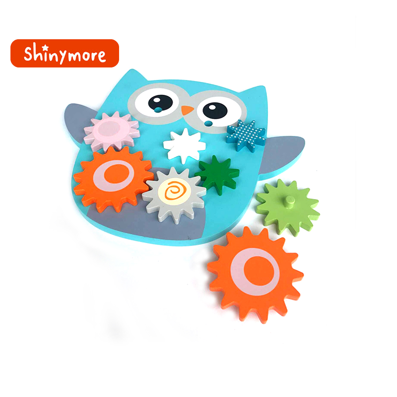Owl Spinning Gears