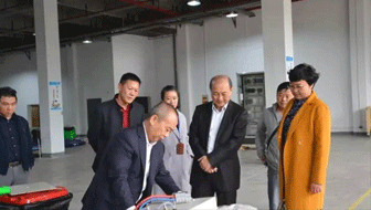 省侨联代表团对CSG华晓精密进行走访调研