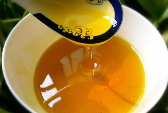 Cooking oil can be mixed and used