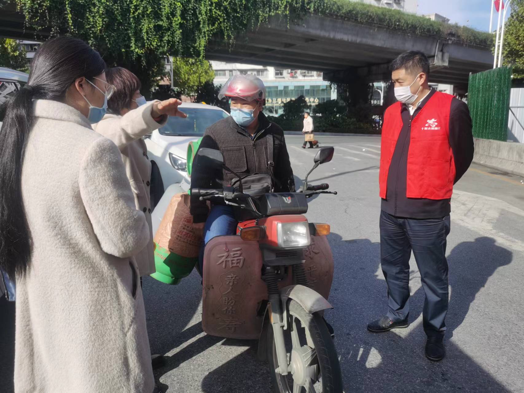 聞令而動(dòng)