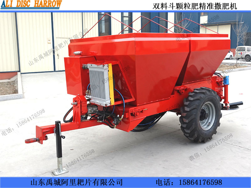 廠家供應(yīng)化肥拋撒機(jī) 大型拖拉機(jī)牽引式復(fù)合肥撒肥車