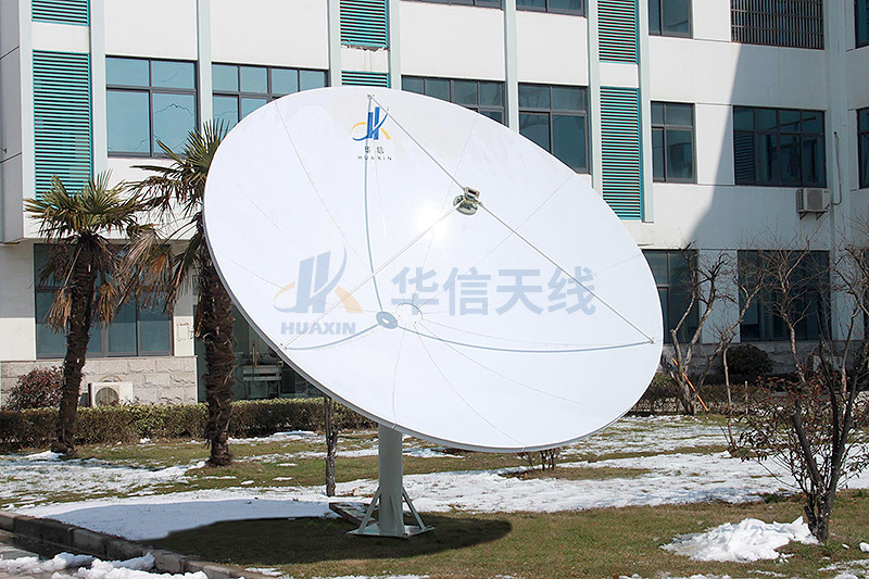 3.2米C/Ku波段前馈卫星接收天线