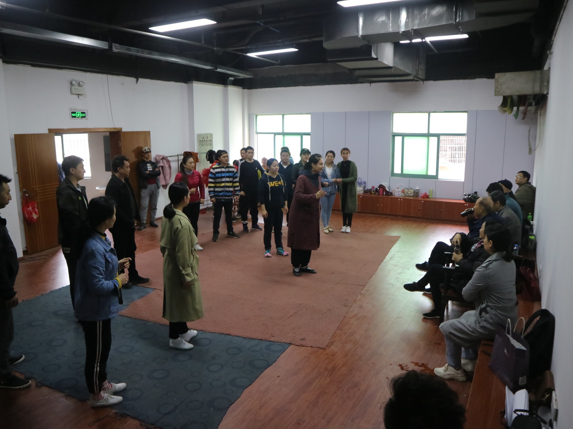 【現(xiàn)場直擊】實力主創(chuàng)坐鎮(zhèn)原創(chuàng)現(xiàn)代京劇《碧血慈云》排練現(xiàn)場