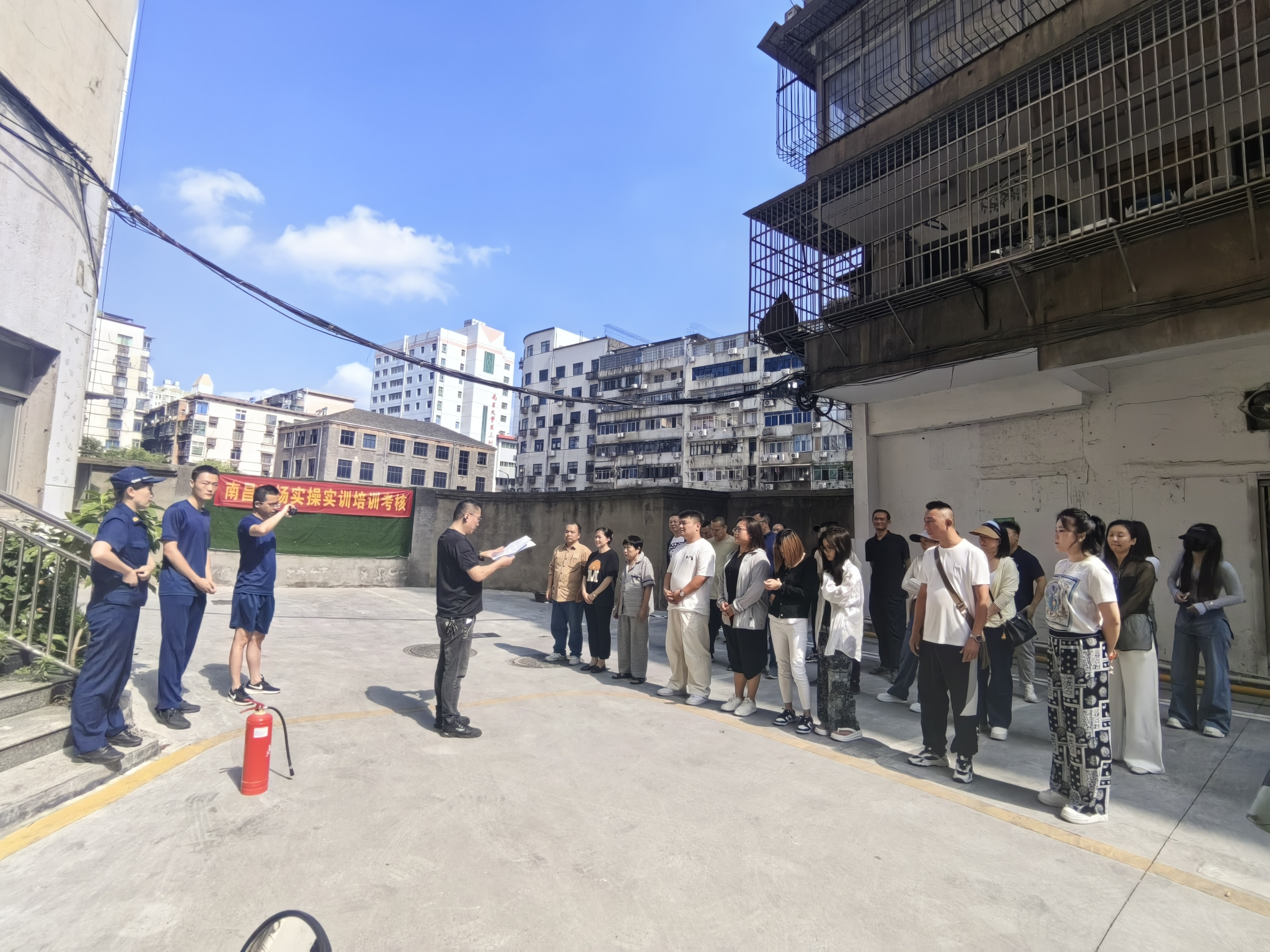 江西省京劇團開展消防實操實訓(xùn)培訓(xùn)，共筑安全“防火墻”