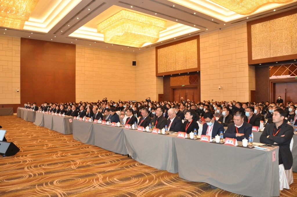 勠力同心   赢战2021