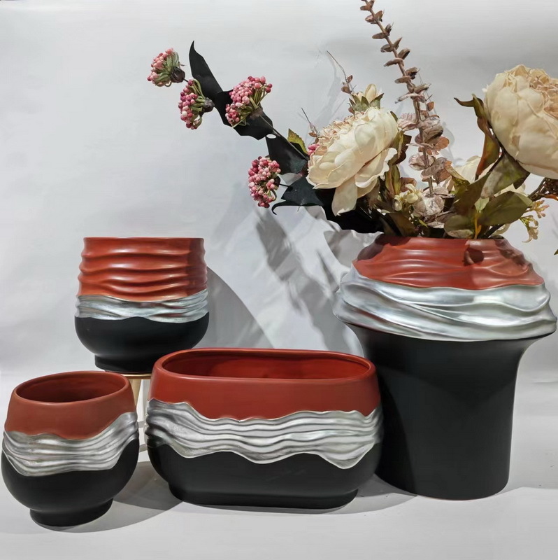 Flower pot
