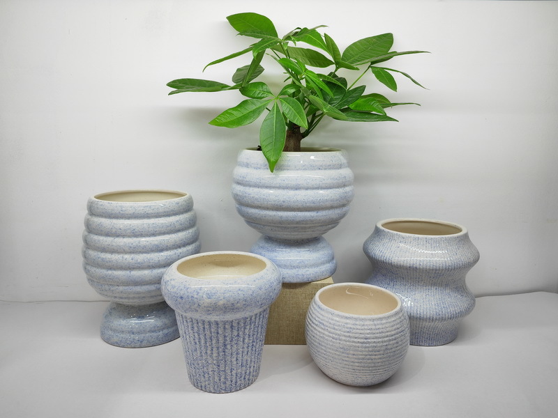 Flower pot