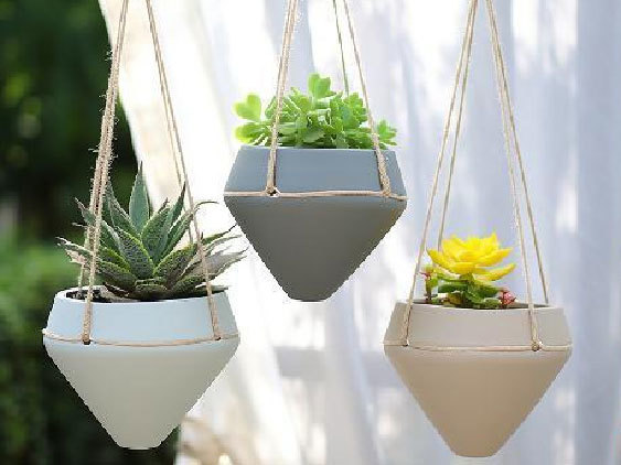 Flower pot
