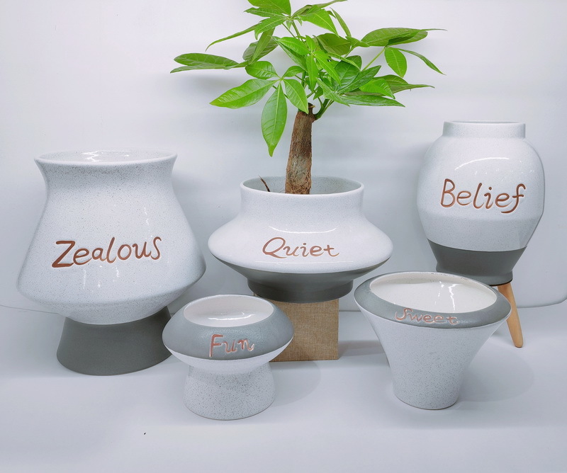 Flower pot