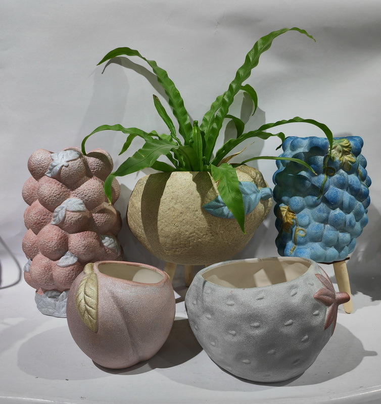 Flower pot