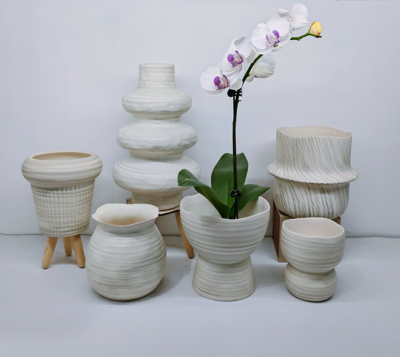 Flower pot