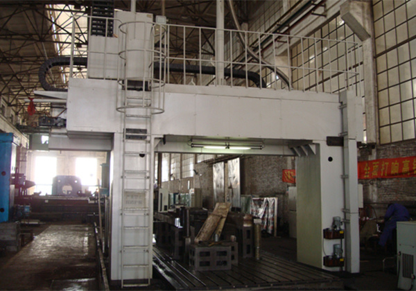 2.5m × 6m CNC gantry milling
