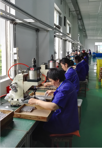 Assembly workshop of RF connector