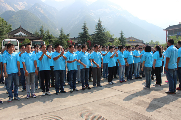 2015 Vision Group “Huashan Theory Sword” “Beyond Self and Climbing the Peak”